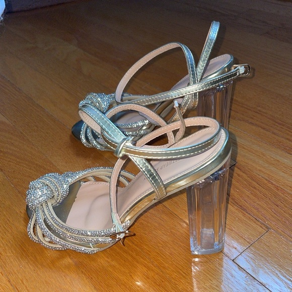 Gold Sparkling Heels - Picture 9 of 12